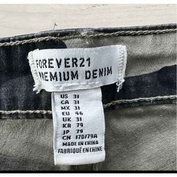 Forever 21 Camo Skinny Jeans Women Size 31Stretch Camouflage Green Denim Cuffed - Picture 8 of 10